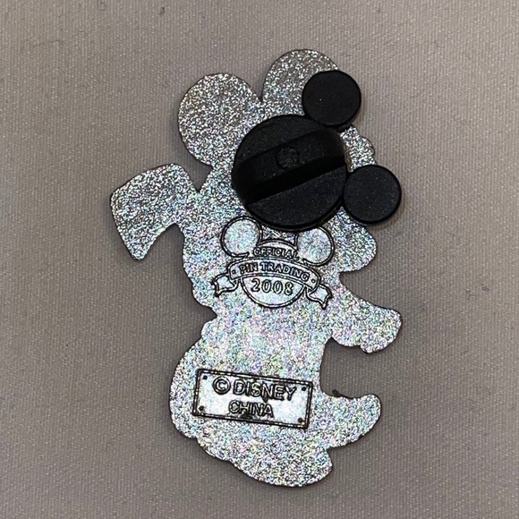 Disney Minnie Mouse Pin - Picture 2 of 2